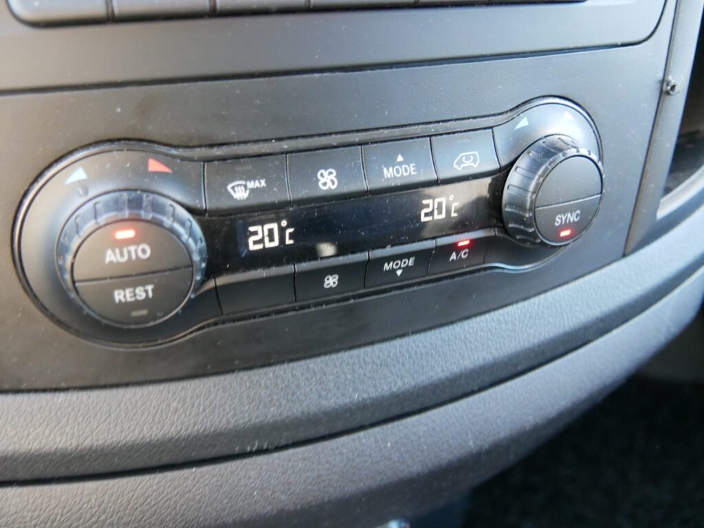 Mercedes-Benz Vito – 21