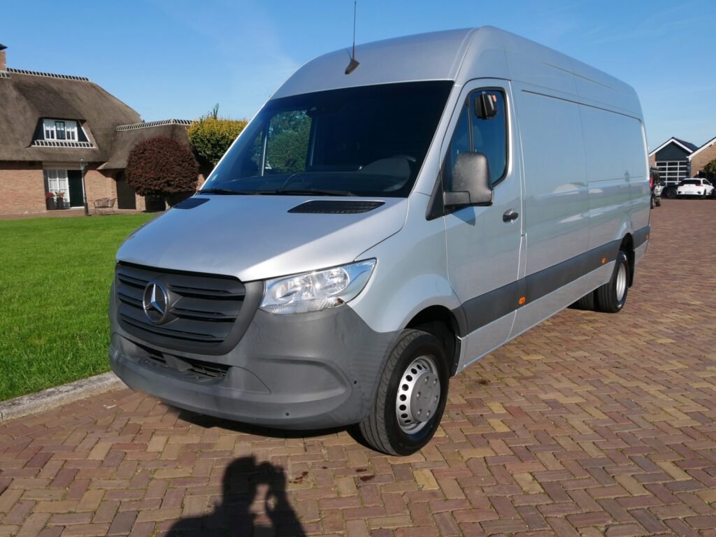 Mercedes-Benz Sprinter – 4