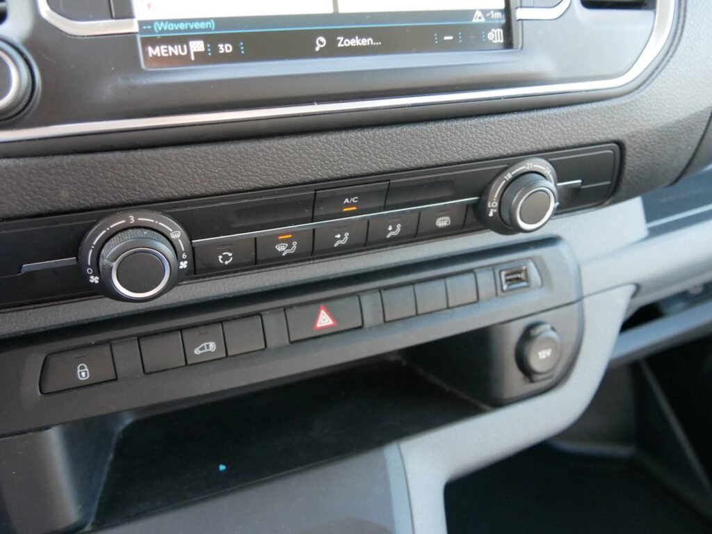 Peugeot Expert – 19