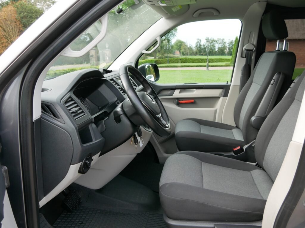 Volkswagen Transporter – 13
