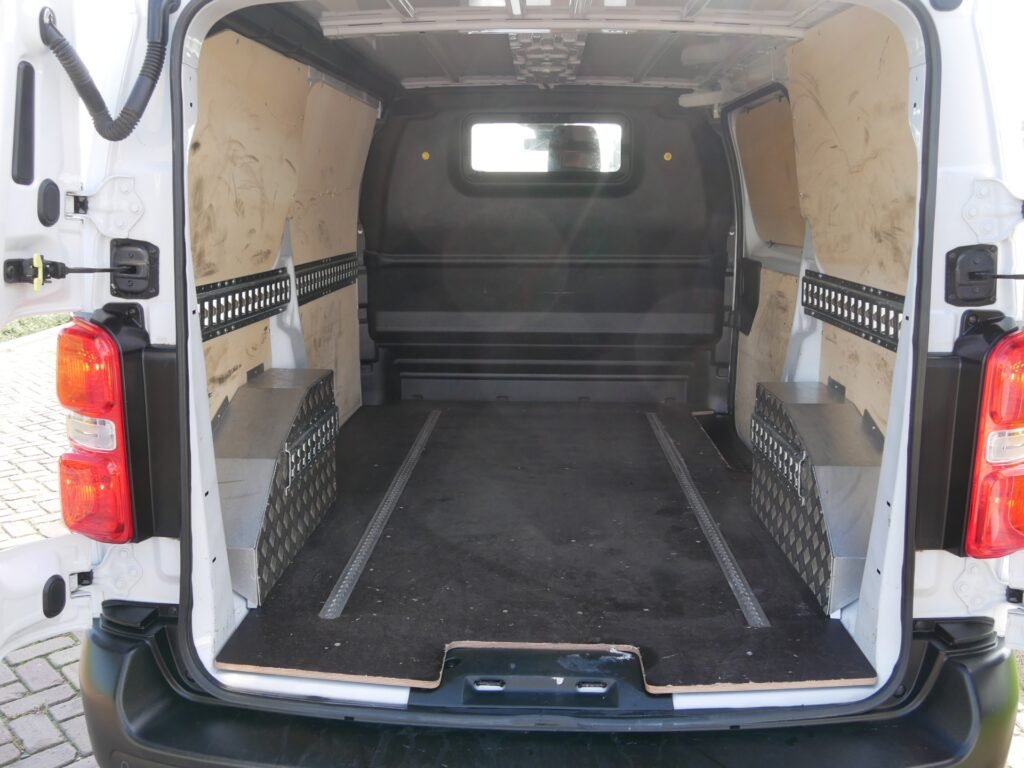 Peugeot Expert – 11