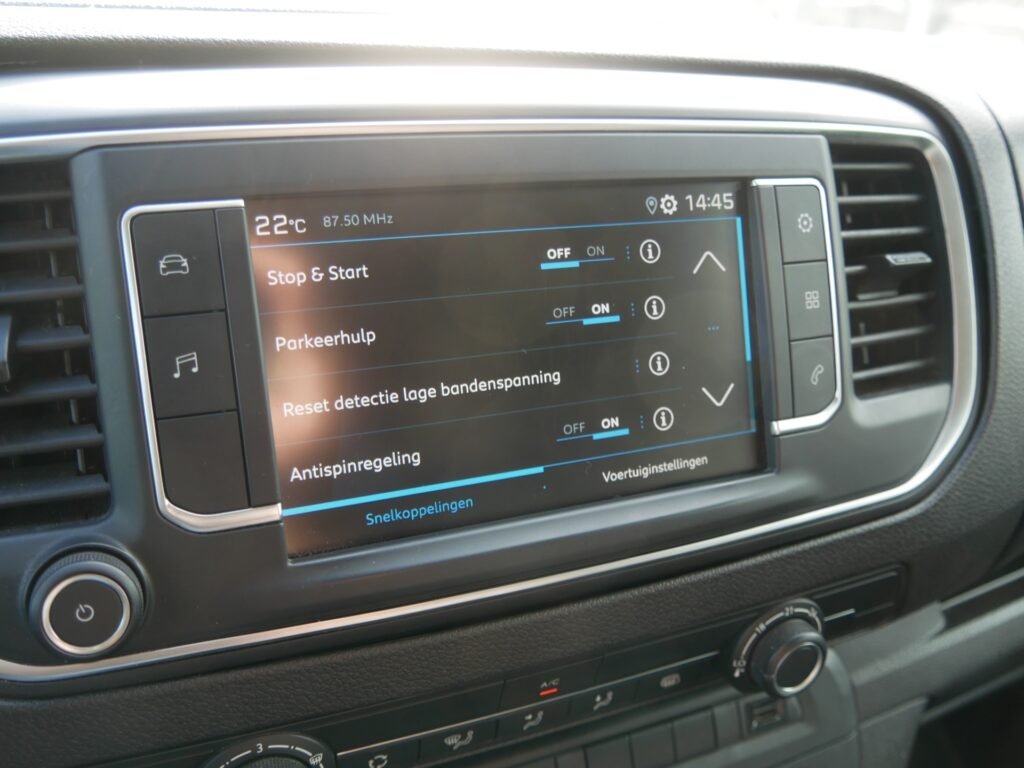 Peugeot Expert – 18