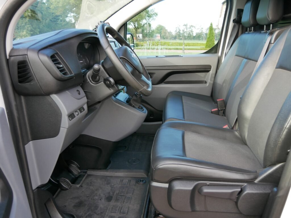 Opel Vivaro – 12