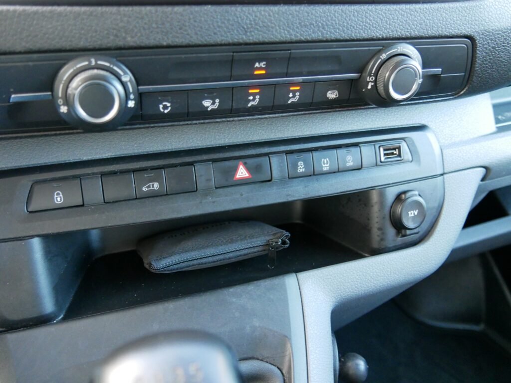 Opel Vivaro – 17