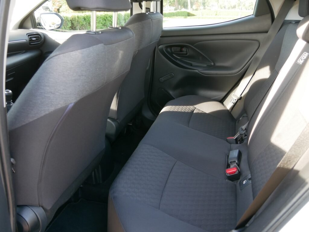 Toyota Yaris – 11