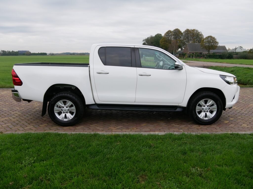 Toyota Hilux – 7