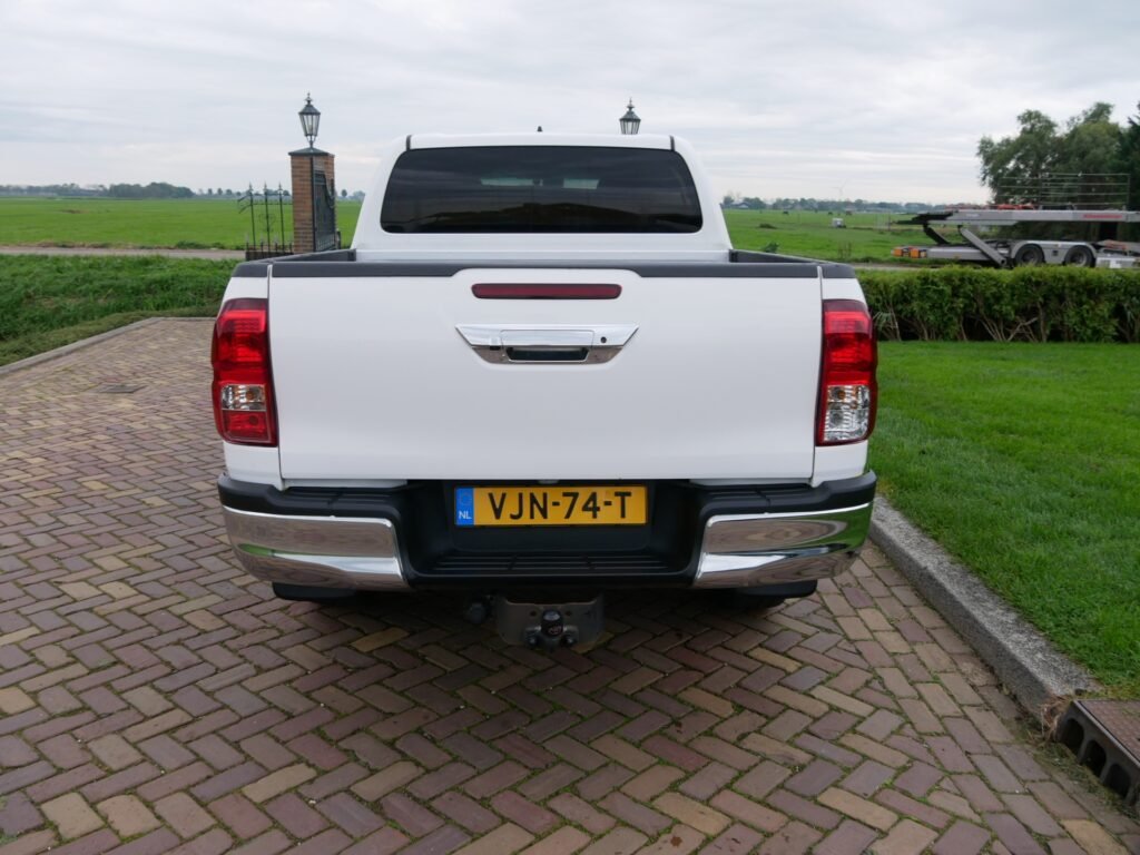 Toyota Hilux – 9