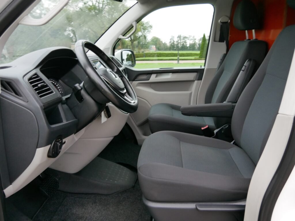 Volkswagen Transporter – 11