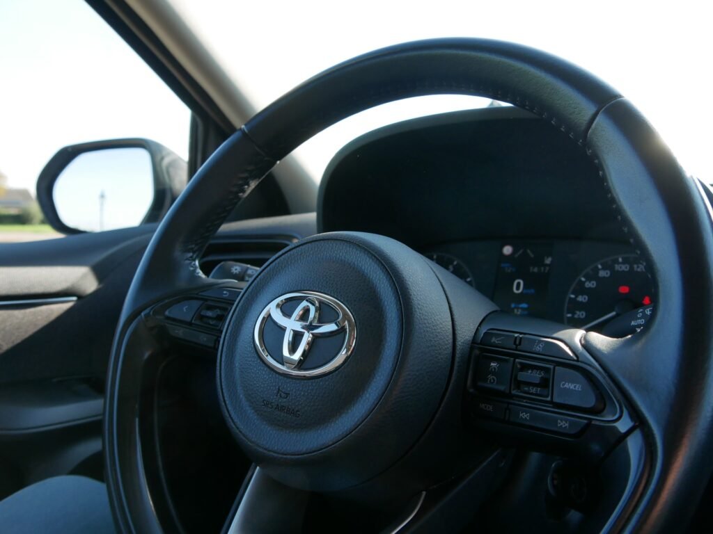 Toyota Yaris – 16