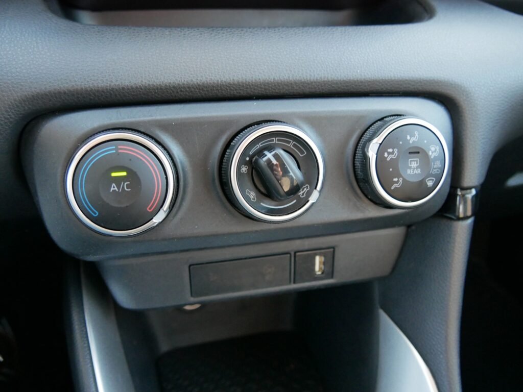 Toyota Yaris – 17