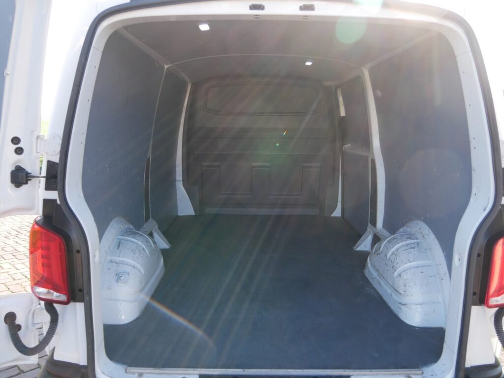 Volkswagen Transporter – 10
