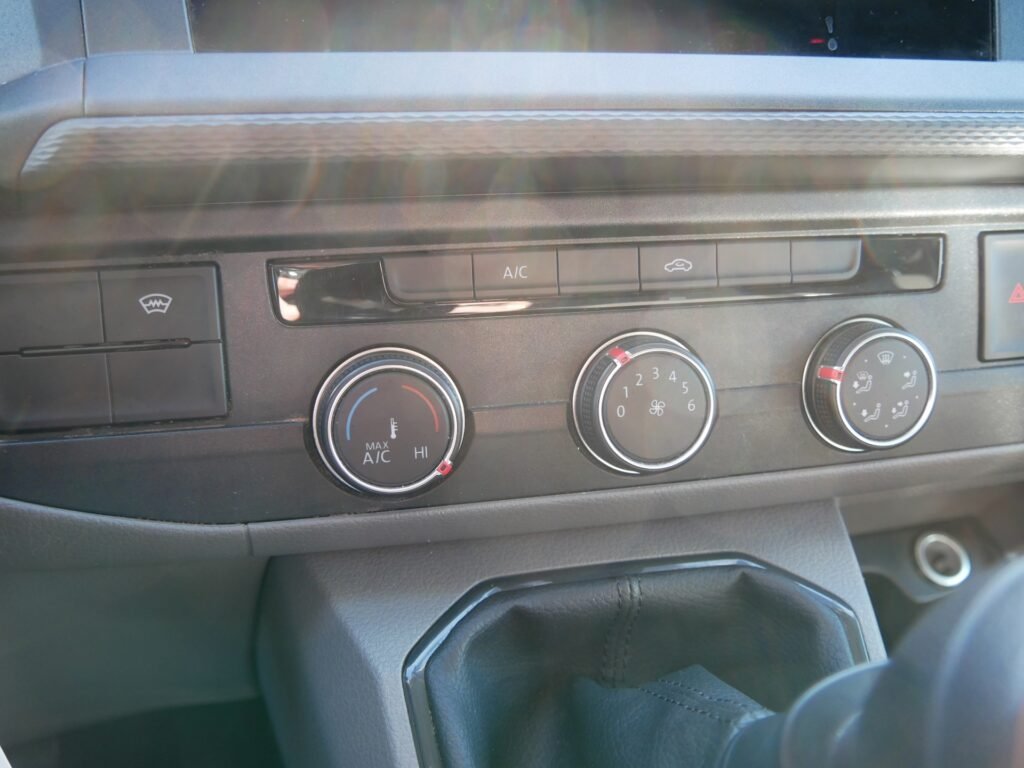 Volkswagen Transporter – 19