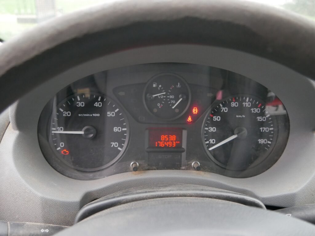 Citroën Jumpy – 12