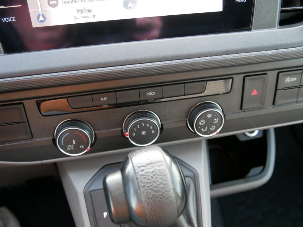 Volkswagen Transporter – 16